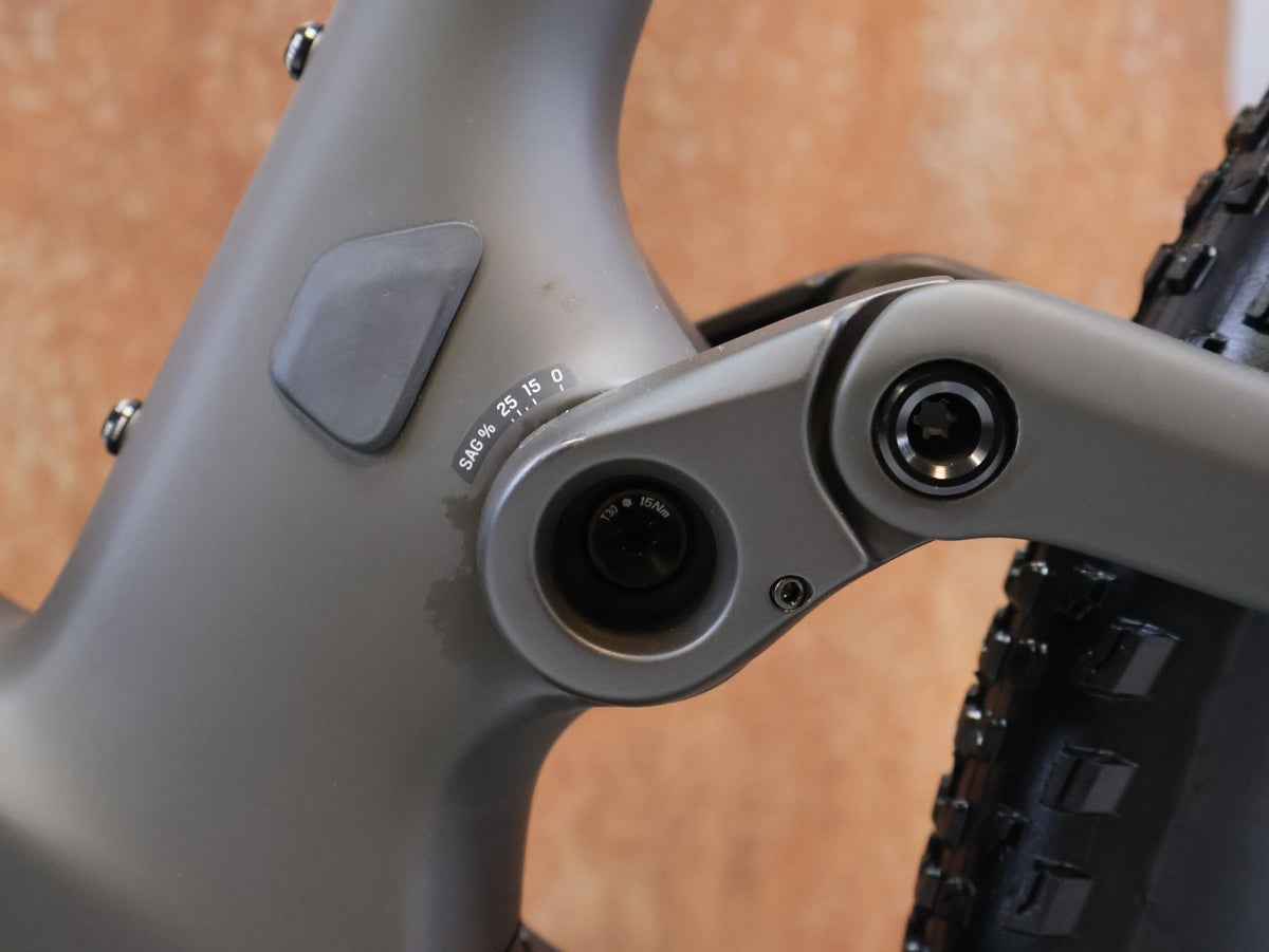 Mountainbike von Scott, SCOTT SPARK RC WORLD CUP TRANSMISSION / XL vor USEDBIKES-OB.DE Hintergrund