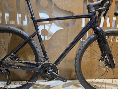 Gravel/Cyclocross von Scott, SCOTT SPEEDSTER GRAVEL 30 / COSMIC BLUE / M vor USEDBIKES - OB.DE Hintergrund