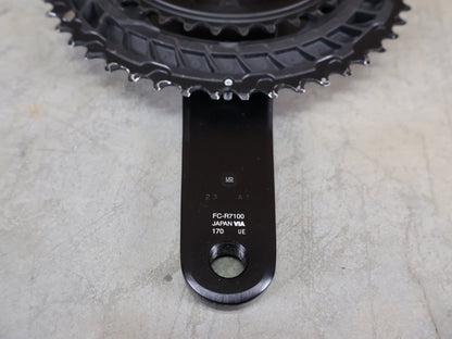 Kurbel von Shimano, SHIMANO 105 FC - R7100 / 2X12 - FACH KURBELGARNITUR / HOLLOWTECH II / 50 - 34 Z / 170MM vor USEDBIKES - OB.DE Hintergrund