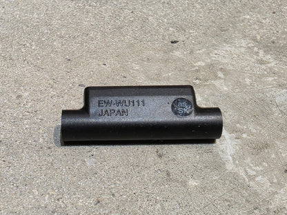 Di2 Weiche von Shimano, SHIMANO DI2 EW - WU111 ANT+ & BLOOTOOTH SENDER + EW - SD50 150MM vor USEDBIKES - OB.DE Hintergrund