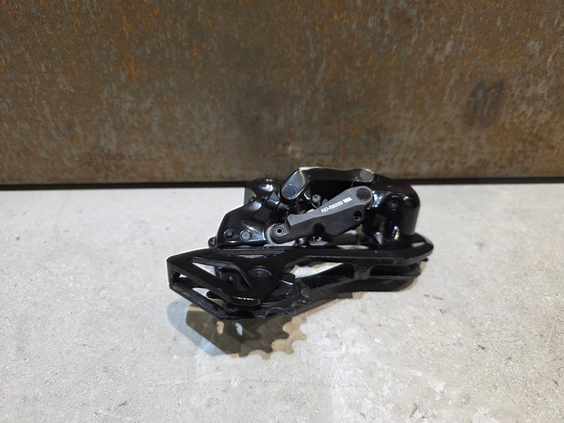 Schaltgruppen von Sram, SHIMANO DURA ACE DI2 9270 SCHALTGRUPPE 2X12 FACH vor USEDBIKES - OB.DE Hintergrund