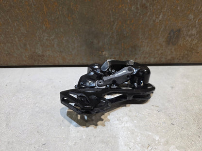 Schaltgruppen von Sram, SHIMANO DURA ACE DI2 9270 SCHALTGRUPPE 2X12 FACH vor USEDBIKES - OB.DE Hintergrund
