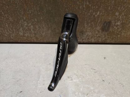 Brems - / Schalthebel von Shimano, SHIMANO DURA ACE DI2 SCHALT - / BREMSHEBEL ST - R9150 - L / - R LINKS / RECHTS in variant_title vor USEDBIKES - OB.DE Hintergrund
