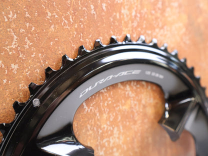 Kettenblatt von Shimano, Shimano Dura-Ace FC-R9200 Kettenblatt 52Z NH 12-fach Road vor USEDBIKES-OB.DE Hintergrund