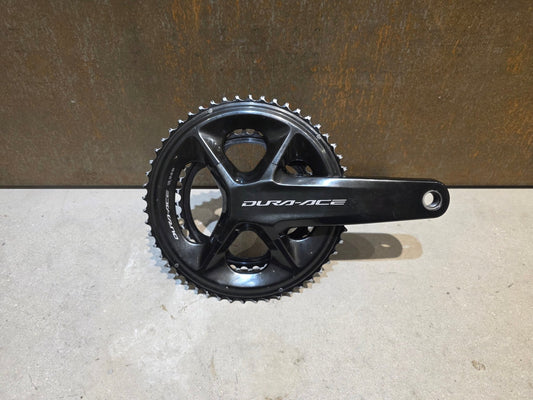 Kurbel von Shimano, SHIMANO DURA ACE FC - R9200 KURBEL 52 - 36 ZÄHNE 175MM vor USEDBIKES - OB.DE Hintergrund