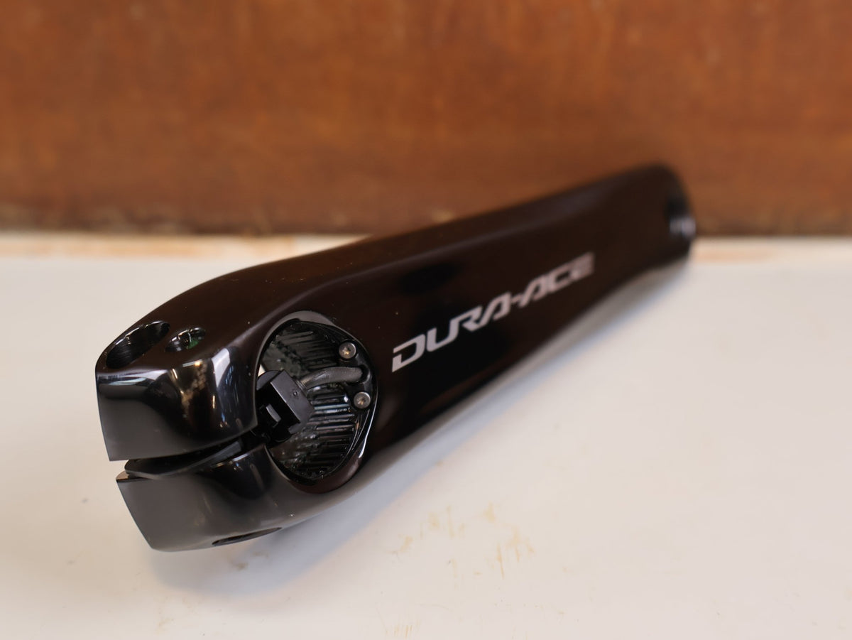 Powermeter von Shimano, Shimano Dura-Ace FC-R9200-P Powermeter Kurbel 165mm Road vor USEDBIKES-OB.DE Hintergrund