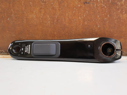 Powermeter von Shimano, Shimano Dura-Ace FC-R9200-P Powermeter Kurbel 165mm Road vor USEDBIKES-OB.DE Hintergrund