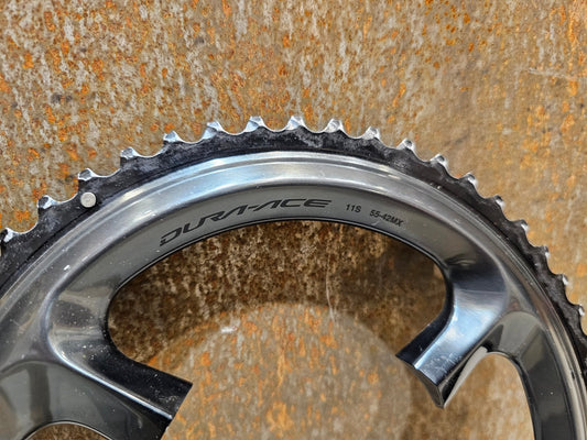Kettenblatt von Shimano, SHIMANO DURA ACE KETTENBLATT FC - R9100 53 / 54 / 55 / 56 ZÄHNE GEBRAUCHT in variant_title vor USEDBIKES - OB.DE Hintergrund