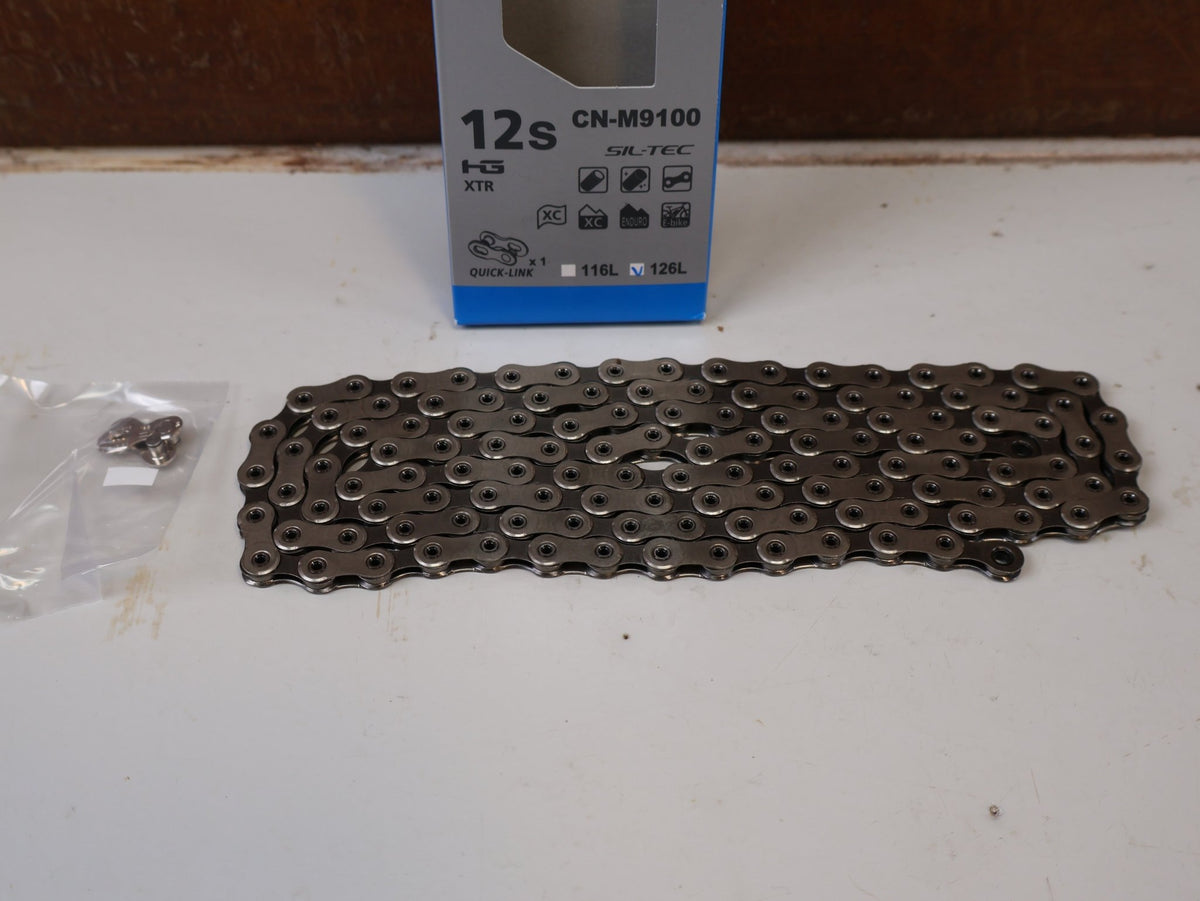 Schaltgruppen von Shimano, SHIMANO DURA ACE R9200 POWERMETER GRUPPE 170MM 50-34 11-34 12F vor USEDBIKES-OB.DE Hintergrund