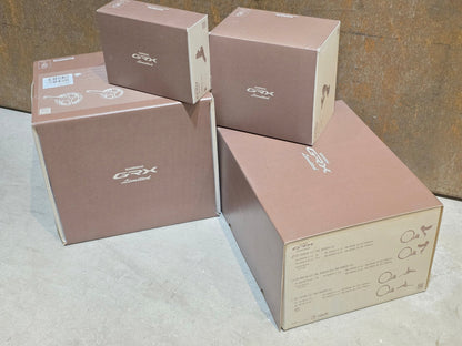 Schaltgruppen von Shimano, SHIMANO GRX LIMITED RX810 SCHALTGRUPPE 2 X 11 FACH vor USEDBIKES - OB.DE Hintergrund