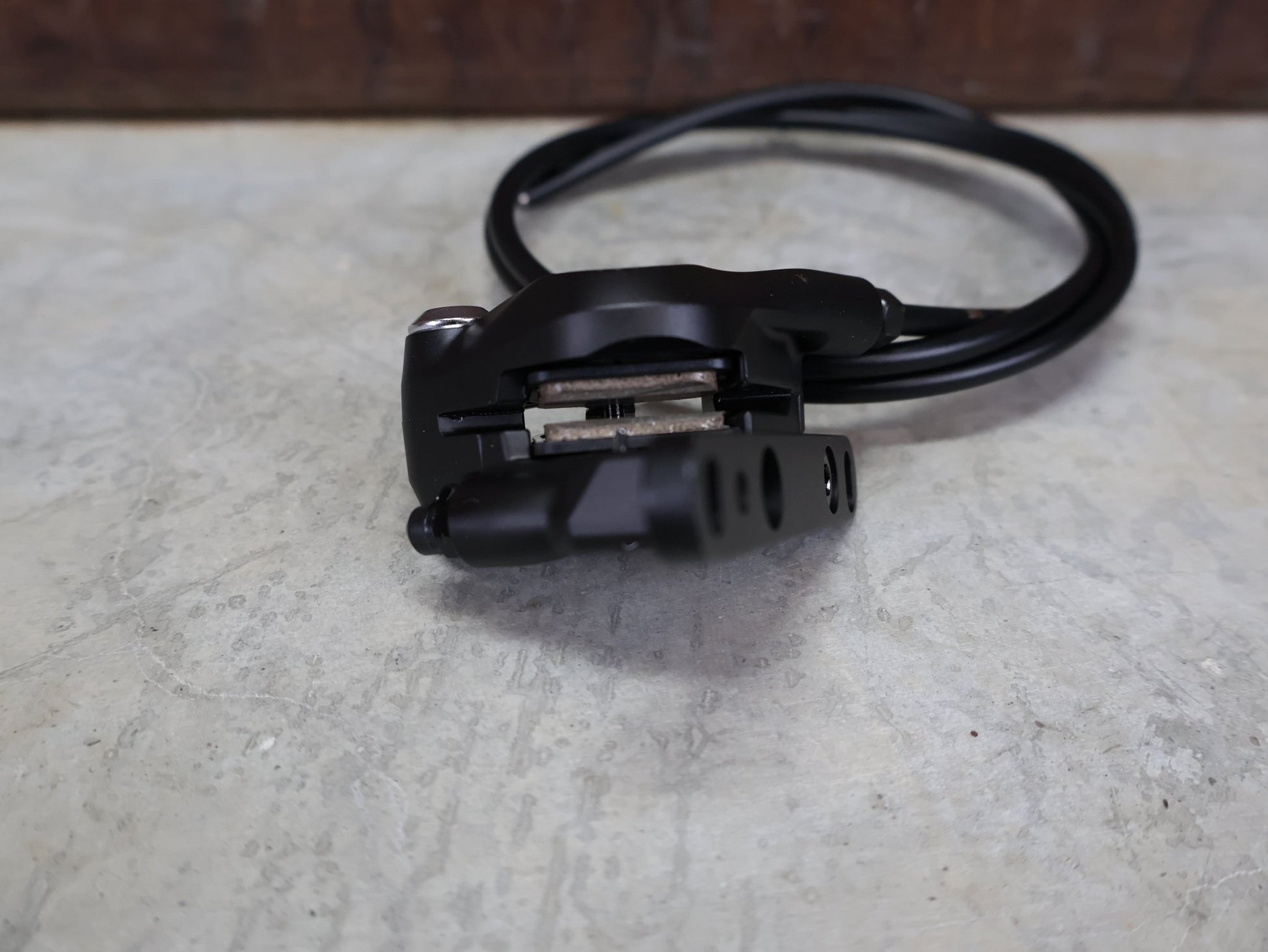 Brems - / Schalthebel von Shimano, SHIMANO GRX SCHEIBENBREMSE ST - RX600 / BR - RX400 vor USEDBIKES - OB.DE Hintergrund