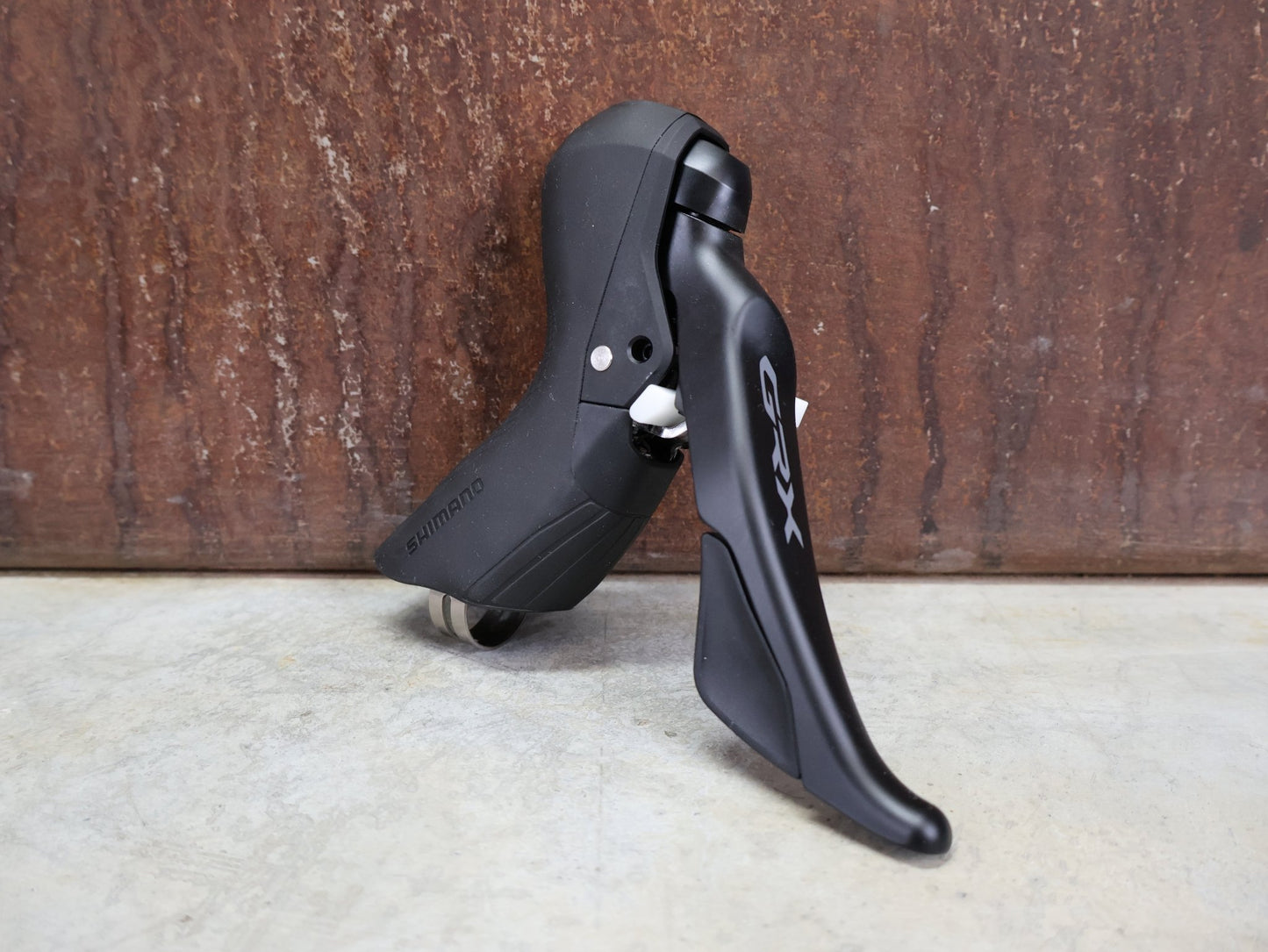 Brems - / Schalthebel von Shimano, SHIMANO GRX SCHEIBENBREMSE ST - RX600 / BR - RX400 vor USEDBIKES - OB.DE Hintergrund