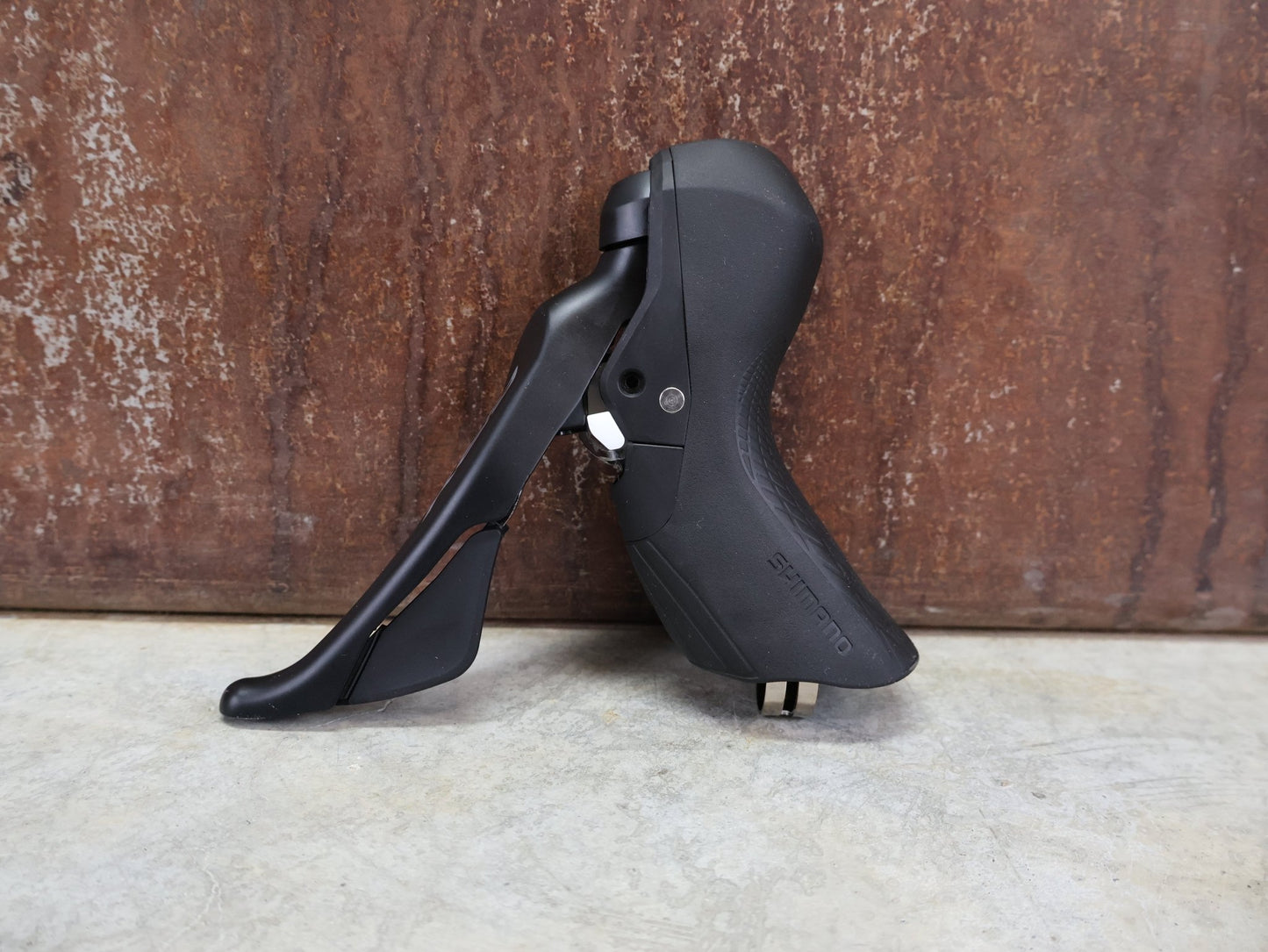 Brems - / Schalthebel von Shimano, SHIMANO GRX SCHEIBENBREMSE ST - RX600 / BR - RX400 vor USEDBIKES - OB.DE Hintergrund