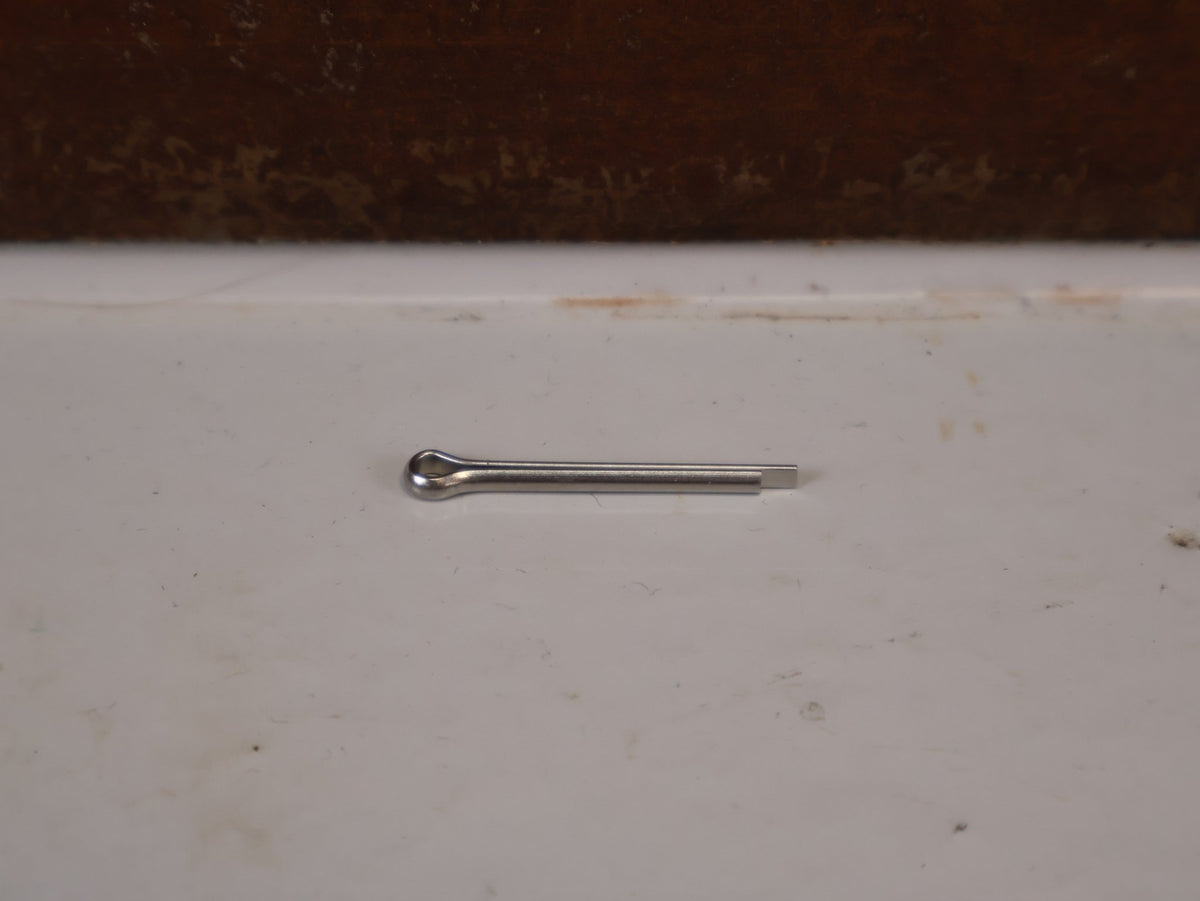 Bremsbelag von Shimano, Shimano H03A Resin Bremsbeläge Saint Zee EBPH03ARFA vor USEDBIKES-OB.DE Hintergrund