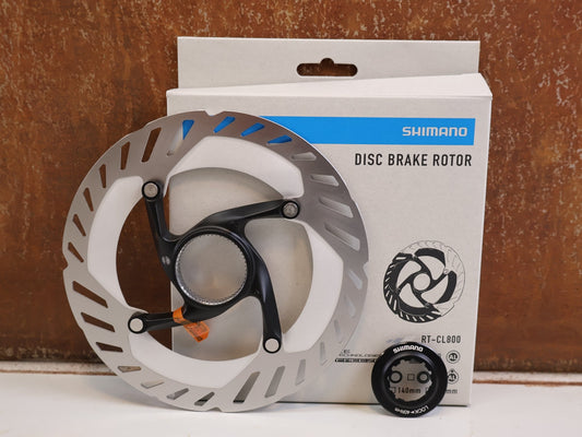 Bremsscheibe von Shimano, SHIMANO RT CL800 BREMSSCHEIBE 160MM CENTER LOCK ICE TECH FREEZA vor USEDBIKES-OB.DE Hintergrund