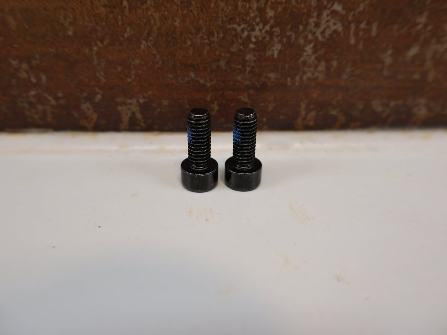 Bremsadapter von Shimano, SHIMANO SCHEIBENBREMS ADAPTER SM-MA-F203P/PA vor USEDBIKES-OB.DE Hintergrund