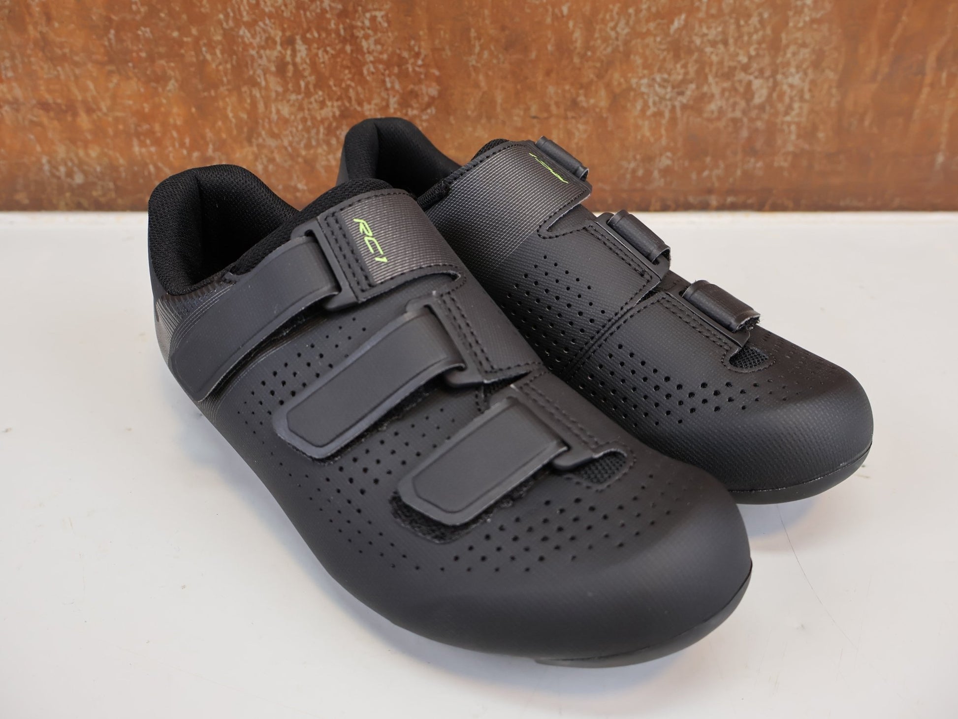 SHIMANO SH-RC100 RENNRADSCHUHE HERREN / SCHWARZ / SPD-SL / DYNALAST –