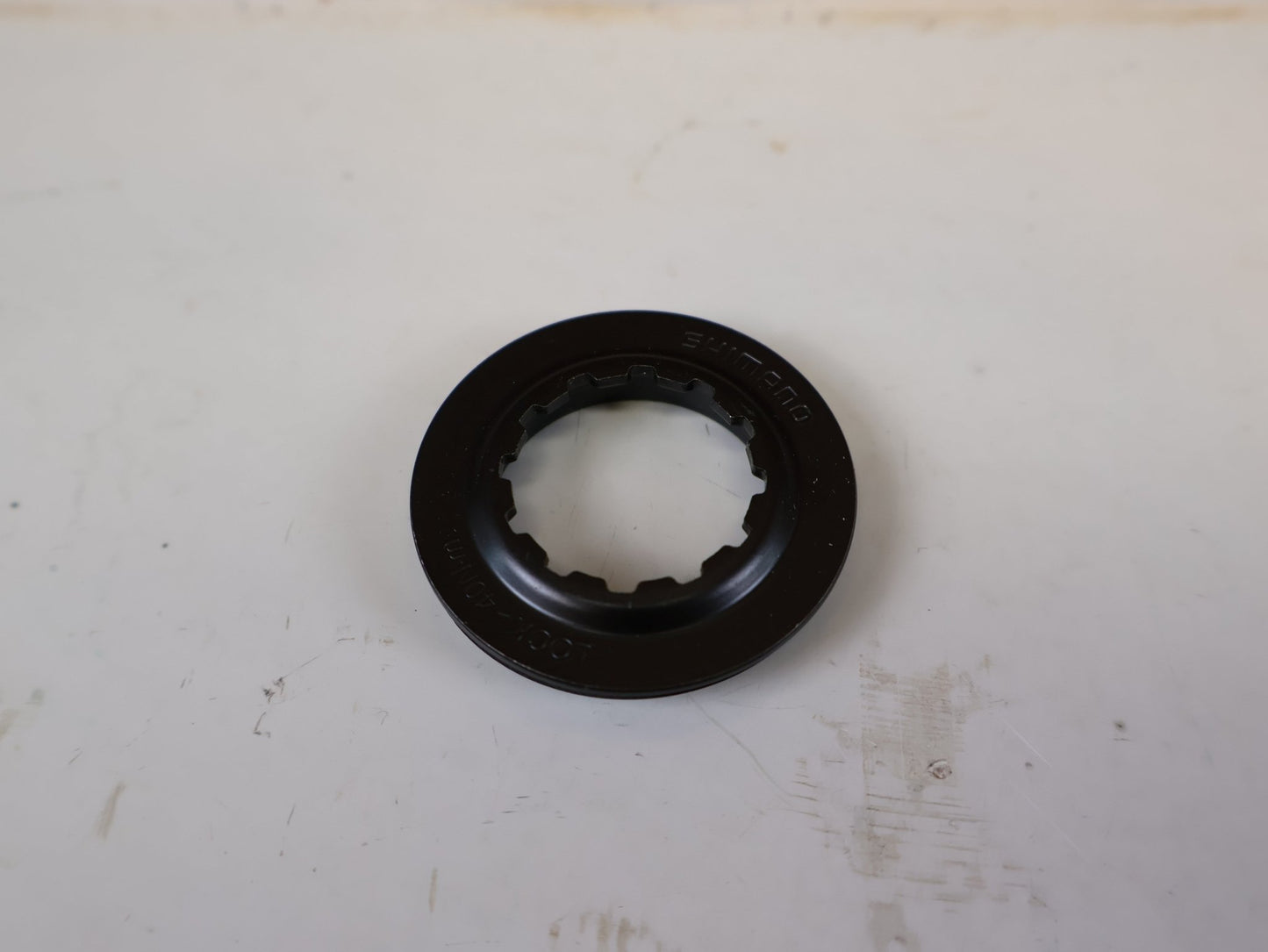 Bremsscheibe von Shimano, SHIMANO SLX SM RT70 BREMSSCHEIBE 160MM CENTER LOCK vor USEDBIKES-OB.DE Hintergrund