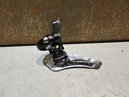 Schaltgruppen von Shimano, SHIMANO TIAGRA 4700 SCHALTGRUPPE / SCHEIBENBREMSE 2 x 10 FACH in variant_title vor USEDBIKES - OB.DE Hintergrund