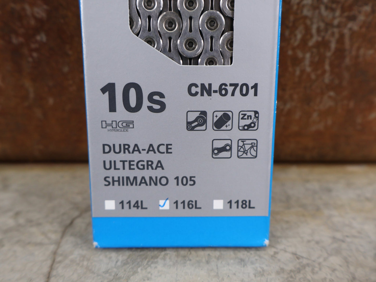 Zubehör von Shimano, SHIMANO ULTEGRA CN - 6701 KETTE / 10 - FACH / 116 GLIEDER / 2X10 - FACH vor USEDBIKES - OB.DE Hintergrund