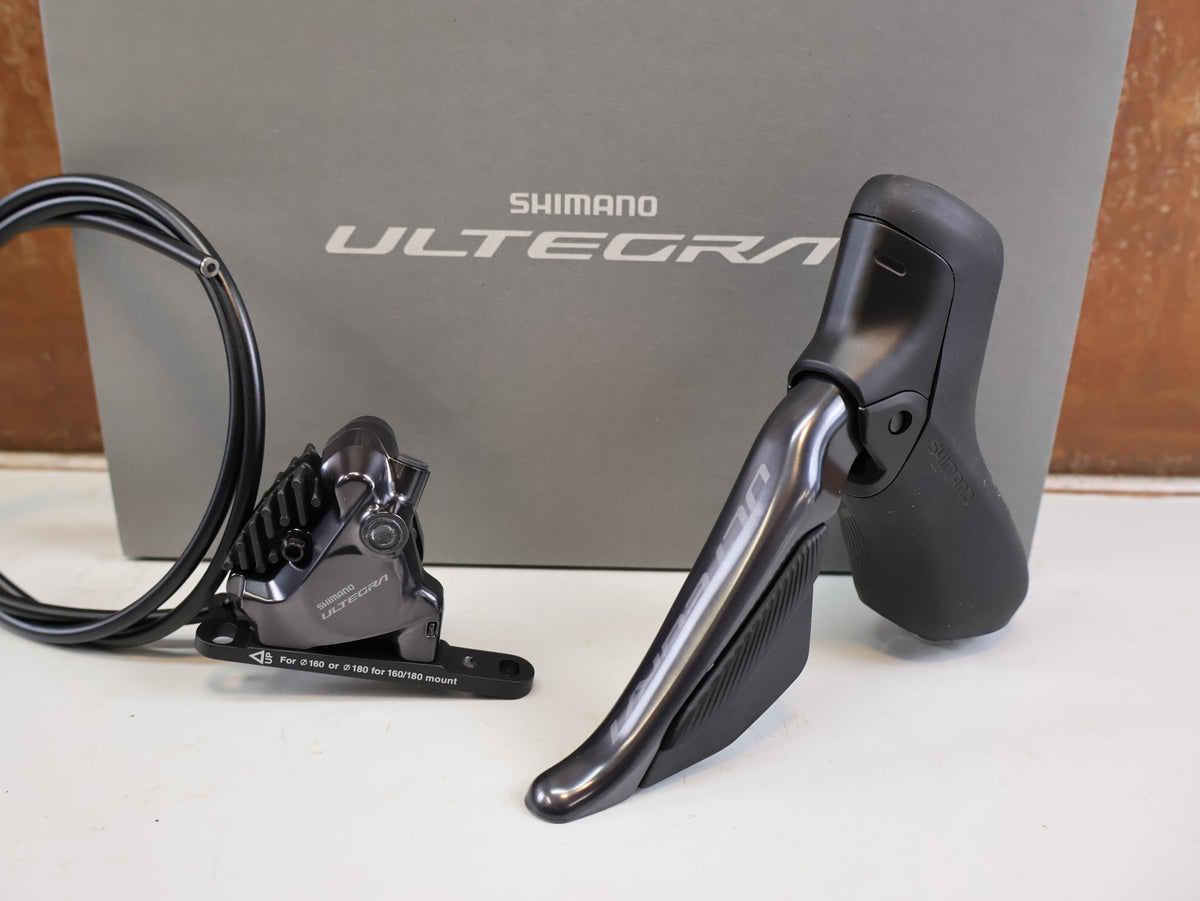 Brems-/ Schalthebel von Shimano, SHIMANO ULTEGRA DI2 ST R8170 BR R8170 SCHEIBENBREMSE VR ODER HR vor USEDBIKES-OB.DE Hintergrund