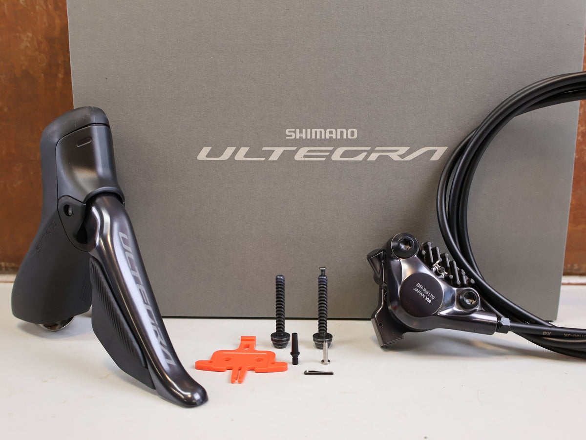 Brems-/ Schalthebel von Shimano, SHIMANO ULTEGRA DI2 ST R8170 BR R8170 SCHEIBENBREMSE VR ODER HR vor USEDBIKES-OB.DE Hintergrund