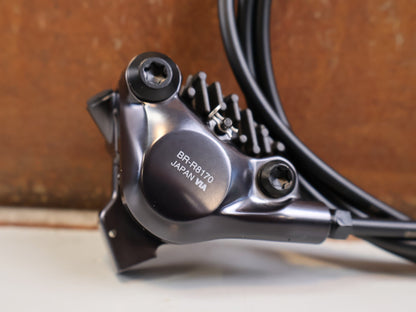 Brems-/ Schalthebel von Shimano, SHIMANO ULTEGRA DI2 ST R8170 BR R8170 SCHEIBENBREMSE VR ODER HR vor USEDBIKES-OB.DE Hintergrund