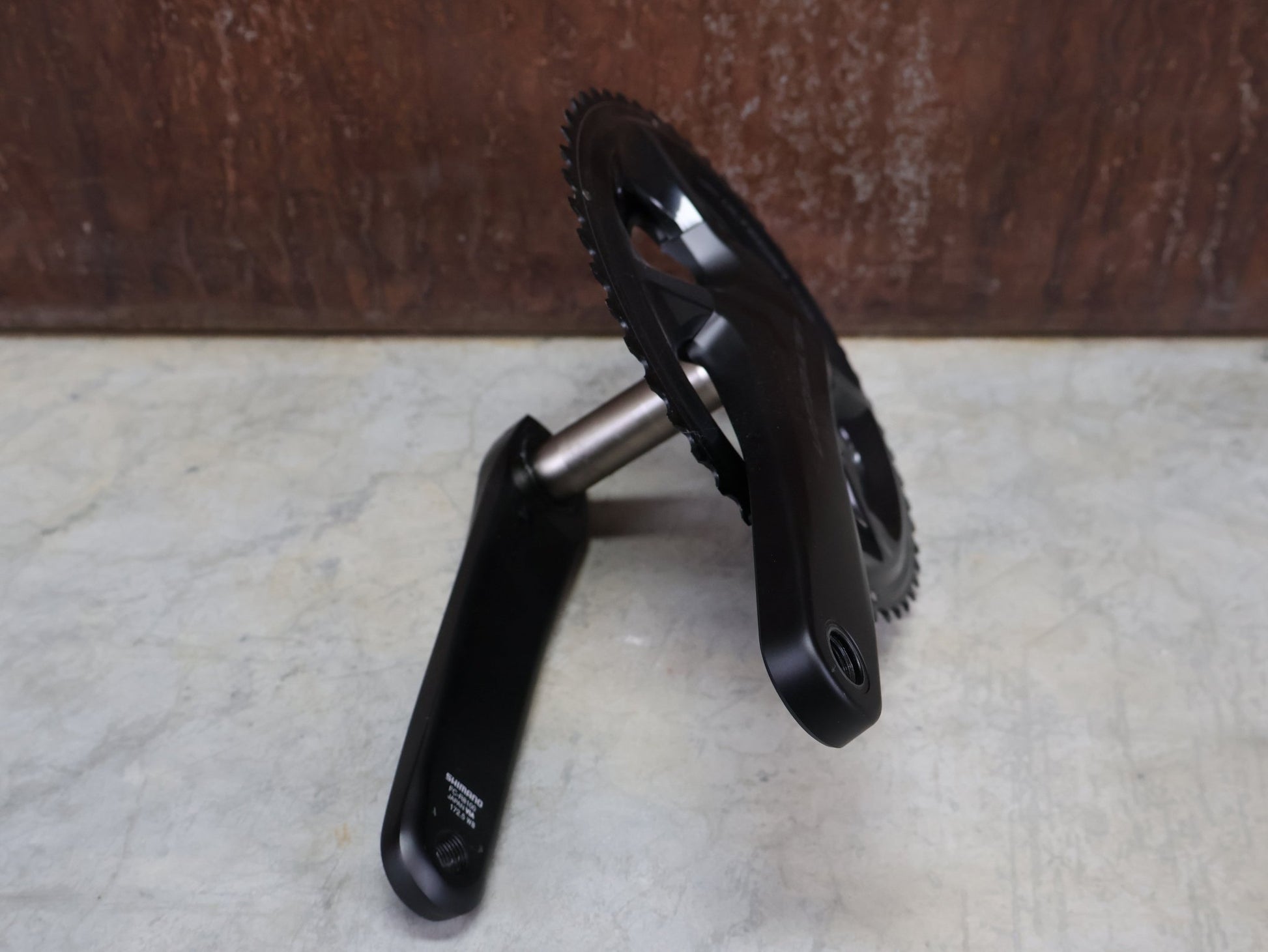 Kurbel von Shimano, SHIMANO ULTEGRA FC - R8100 KURBELGARNITUR 2 X 12FACH 52/36ZÄHNE 165 - 175MM vor USEDBIKES - OB.DE Hintergrund