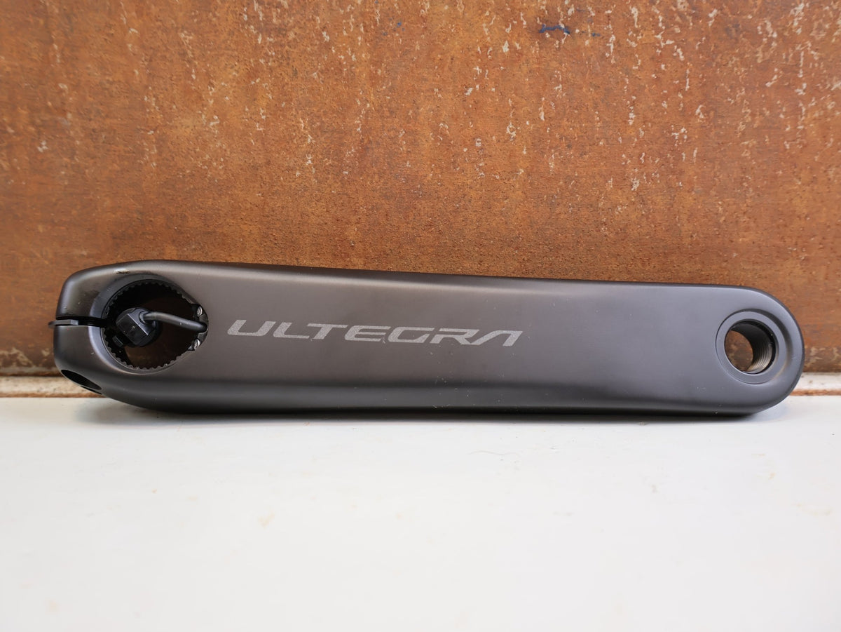 Kurbel von Shimano, SHIMANO ULTEGRA FC R8100 P POWERMETER KURBEL 165MM OHNE KETTENBLATT vor USEDBIKES-OB.DE Hintergrund