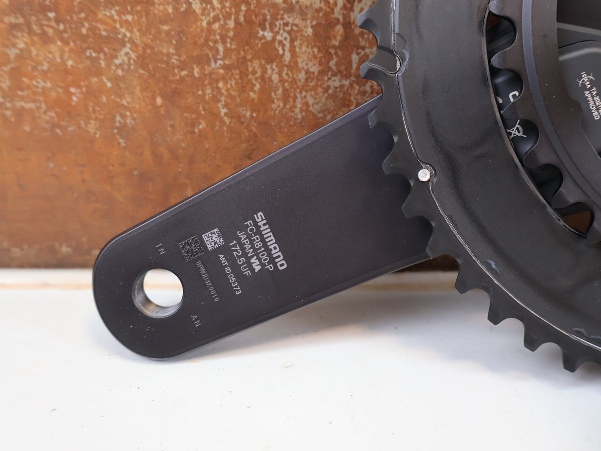 Kurbel von Shimano, Shimano Ultegra FC-R8100-P Powermeter Kurbel 172.5mm 50-34Z vor USEDBIKES-OB.DE Hintergrund