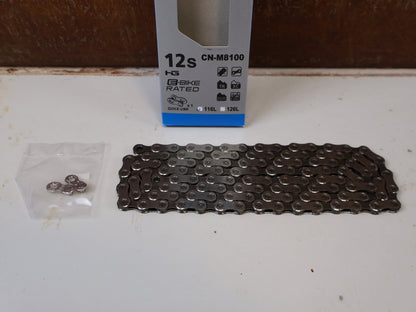 Schaltgruppen von Shimano, SHIMANO ULTEGRA R8100 POWERMETER GRUPPE 165MM 50-34 11-34 12F vor USEDBIKES-OB.DE Hintergrund