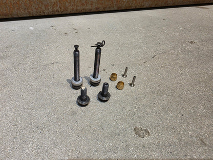 Brems - / Schalthebel von Shimano, SHIMANO ULTEGRA SCHALT - / BREMSE SET DISC ST - R8020 / BR - R8070 VORNE & HINTEN vor USEDBIKES - OB.DE Hintergrund