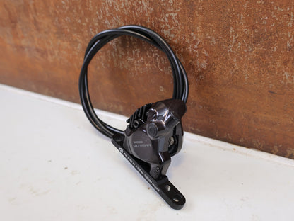 Brems-/ Schalthebel von Shimano, SHIMANO ULTEGRA ST-R8170 / BR-R8170 SCHEIBENBREMSE VORNE vor USEDBIKES-OB.DE Hintergrund
