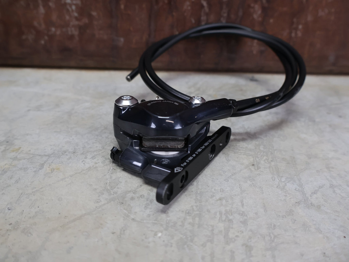 Brems - / Schalthebel von Shimano, SHIMANO ULTGERA SCHEIBENBREMSE ST - R8020 / BR - R8070 vor USEDBIKES - OB.DE Hintergrund