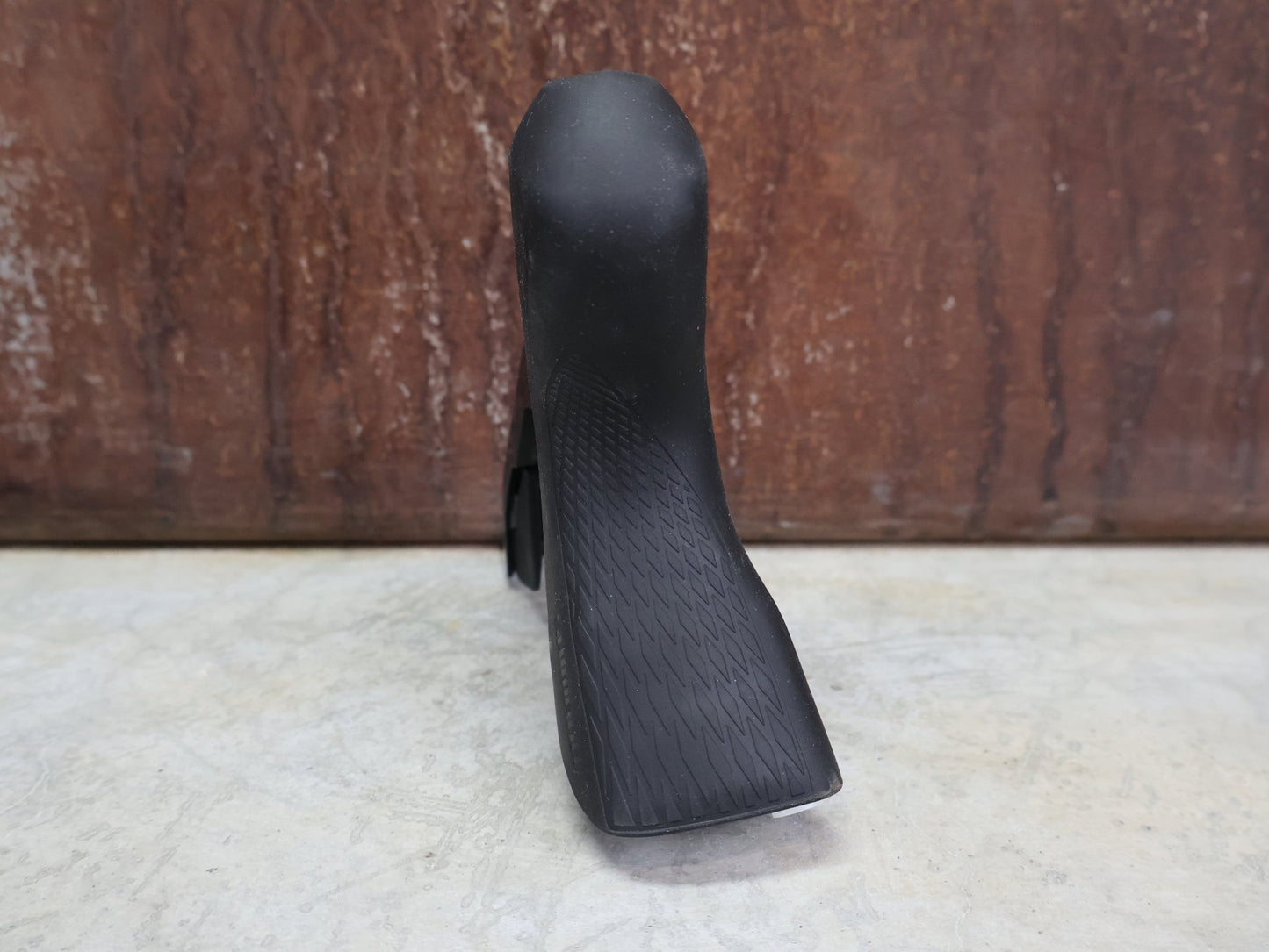 Brems - / Schalthebel von Shimano, SHIMANO ULTGERA SCHEIBENBREMSE ST - R8020 / BR - R8070 vor USEDBIKES - OB.DE Hintergrund