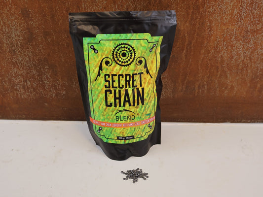 Luftpumpen & Werkzeug von SILCA, SILCA SECRET CHAIN BLEND KETTENWACHS SCHMELZWACHS 500 G vor USEDBIKES-OB.DE Hintergrund