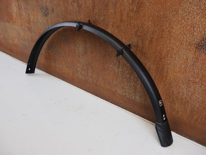Schutzbleche, Gepäckträger & Körbe von SKS Germany, SKS 700C SCHUTZBLECHSET 45MM FENDER SET SCHWARZ vor USEDBIKES-OB.DE Hintergrund