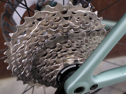 Rennrad von Specialized, SPECIALIZED AETHOS PRO CUSTOM / SHIMANO ULTEGRA DI2 / 54CM vor USEDBIKES - OB.DE Hintergrund