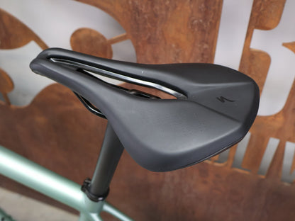 Rennrad von Specialized, SPECIALIZED AETHOS PRO CUSTOM / SHIMANO ULTEGRA DI2 / 54CM vor USEDBIKES - OB.DE Hintergrund