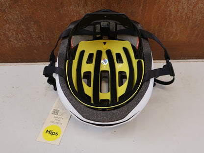 Helme von Specialized, SPECIALIZED ALIGN II MIPS HELM WHITE S/M 60821-1022 888818640379 vor USEDBIKES-OB.DE Hintergrund