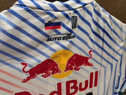 Kurzarm Trikot - BOH von Specialized, SPECIALIZED RED BULL - BORA HANSGROHE LIGHTWEIGHT JERSEY SS TDF / ROGLIC vor USEDBIKES - OB.DE Hintergrund