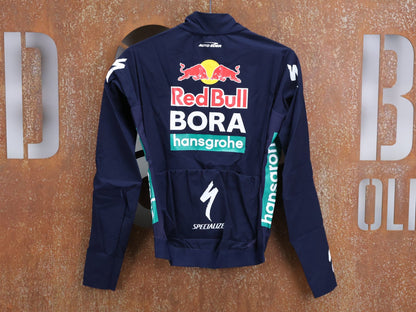 Regenbekleidung - BOH von Specialized, SPECIALIZED RED BULL - BORA HANSGROHEWET WEATHER JERSEY LS / LANGARM THERMAL RENNTRIKOT vor USEDBIKES - OB.DE Hintergrund
