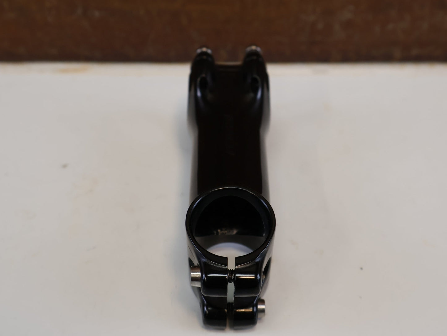Vorbau von Specialized, SPECIALIZED ROVAL ALPINIST VORBAU / 90 MM / +/-12° FLIPFLOP / TITANSCHRAUBEN vor USEDBIKES-OB.DE Hintergrund
