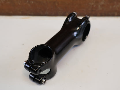 Vorbau von Specialized, SPECIALIZED ROVAL ALPINIST VORBAU / 90 MM / +/-12° FLIPFLOP / TITANSCHRAUBEN vor USEDBIKES-OB.DE Hintergrund