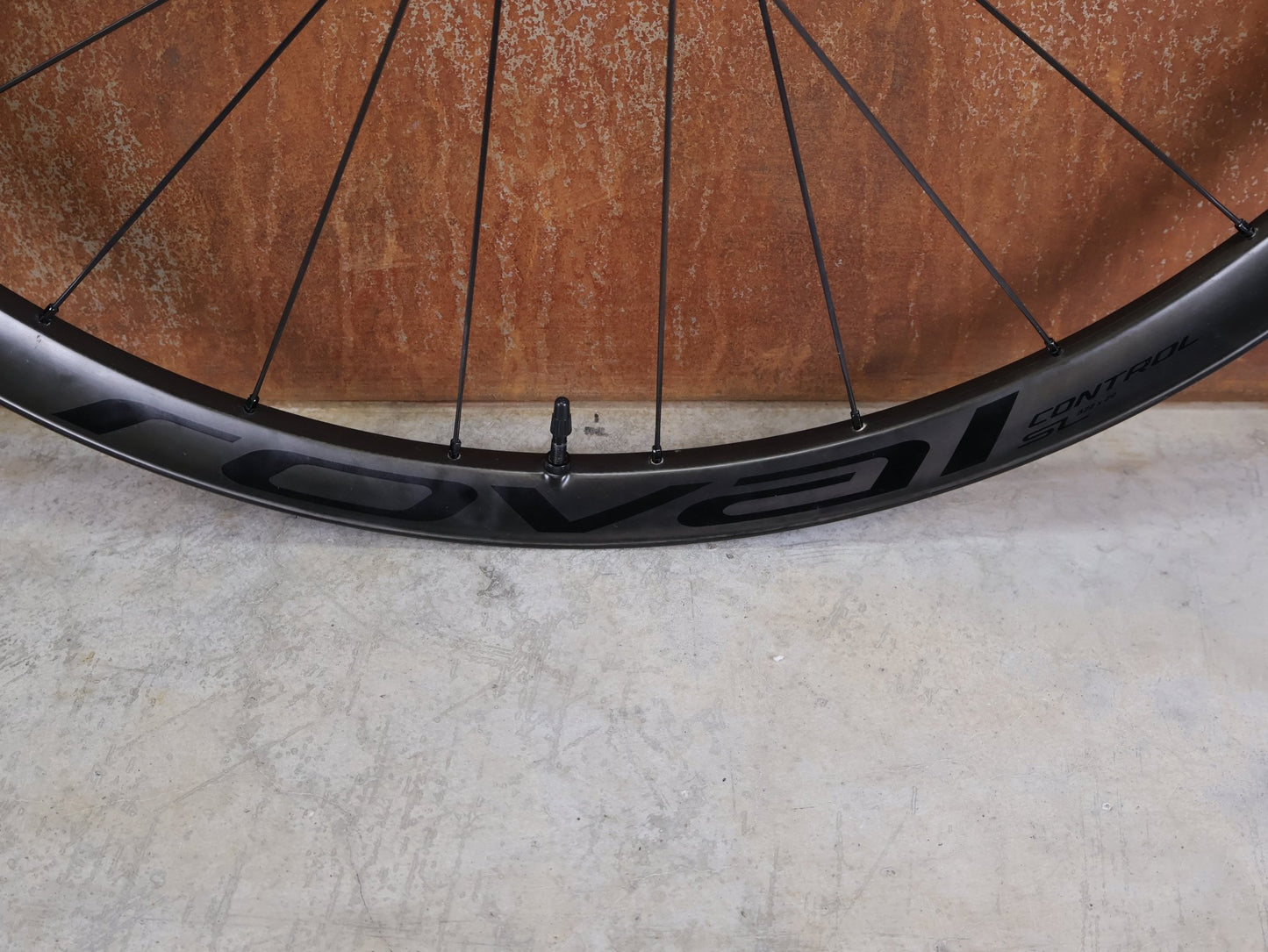 Laufrad/Laufradsatz von Bontrager, SPECIALIZED ROVAL CONTROL SL XC LAUFRADSATZ 29" – CARBON / SRAM XD vor USEDBIKES - OB.DE Hintergrund