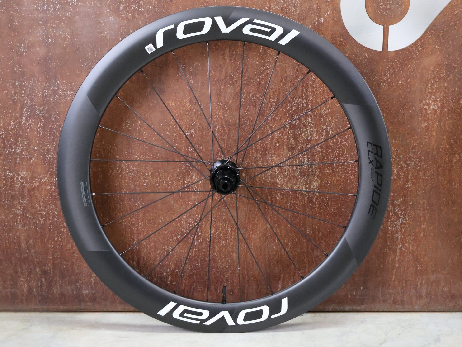 Laufrad/Laufradsatz von Specialized, SPECIALIZED ROVAL RAPIDE CLX II LAUFRADSATZ DISC vor USEDBIKES - OB.DE Hintergrund