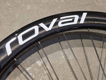 Laufrad/Laufradsatz von Specialized, SPECIALIZED ROVAL RAPIDE CLX III CARBON LAUFRADSATZ vor USEDBIKES - OB.DE Hintergrund