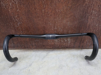 Lenker von Specialized, SPECIALIZED S - WORKS AEROFLY II CARBON LENKER / 420MM vor USEDBIKES - OB.DE Hintergrund