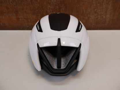 Helme von Specialized, SPECIALIZED S-WORKS EVADE 3 AERO RENNRADHELM / WEISS / MIPS AIR NODE vor USEDBIKES-OB.DE Hintergrund