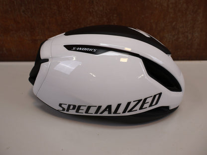 Helme von Specialized, SPECIALIZED S-WORKS EVADE 3 AERO RENNRADHELM / WEISS / MIPS AIR NODE vor USEDBIKES-OB.DE Hintergrund